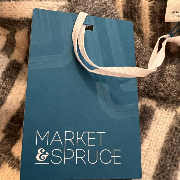 New Market & Spruce Cream Sweater with Gray Stripes and Zigzag Print Size Small - Picture 6 of 6